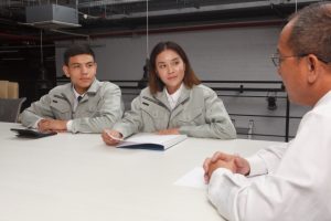 アスベストの隔離シートの撤去作業 どのようにして行う?