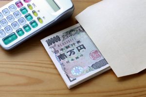アスベストの特別遺族給付金 どんな内容でいくら給付を受けられる?