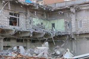 工事でアスベストが飛散してしまった場合、どんな罰則が科せられる?